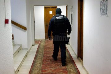 Jandarmii au fost prezenți ieri la sediul CJ Suceava timp de mai multe ore