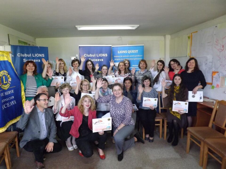 Profesori din mai multe școli și licee din județ au participat la seminarul Lions Quest Profesori din mai multe școli și licee din județ au participat la seminarul Lions Quest