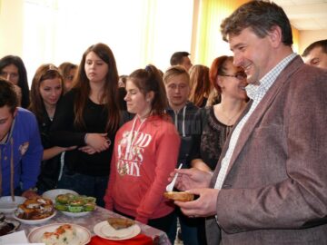 Primarul Cătălin Coman la degustat