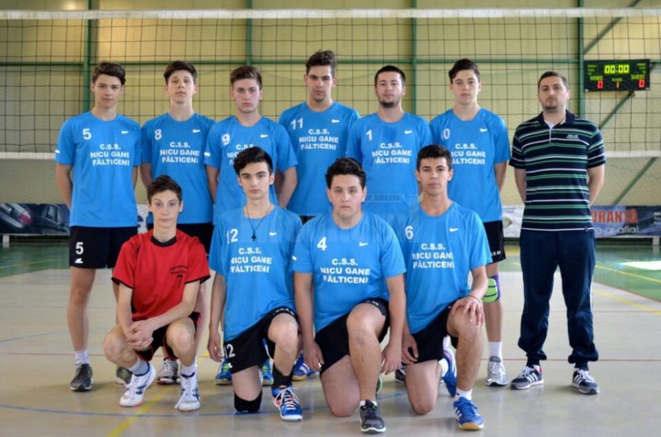 Voleibaliștii fălticeneni au ajuns în semifinalele turneului final