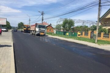 Strada Gheorghe Doja, care face legătura între cartierele Burdujeni și Ițcani, a început să fie refăcută de Primăria Suceava cu covor asfaltic