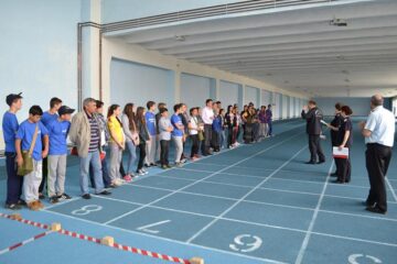 Zeci de elevi de gimnaziu și liceu, pompieri pentru o zi