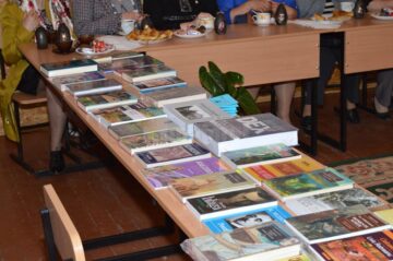 Donație de carte la Edineț inițiată de Liceul din Cajvana