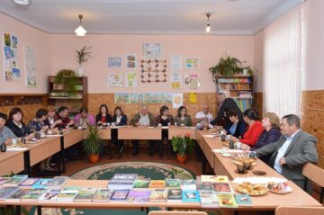 Donație de carte la Edineț inițiată de Liceul din Cajvana