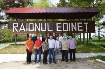 Donație de carte la Edineț inițiată de Liceul din Cajvana