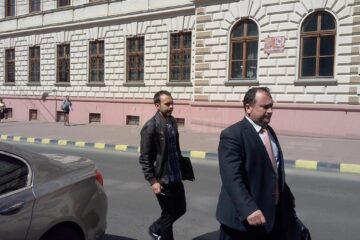 Audierile au fost făcute de doi polițiști