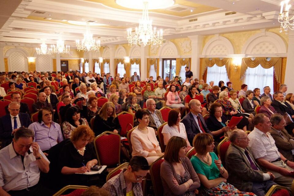 Academicianul Irinel Popescu va conferenția azi la Zilele Medicale ale Sucevei
