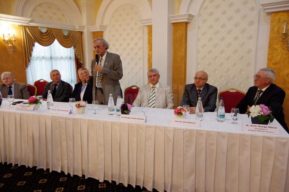 Conferința națională Zilele Medicale ale Sucevei, care se desfășoară în perioada 21-23 mai și beneficiază de participarea a peste 500 de medici, a început, ieri