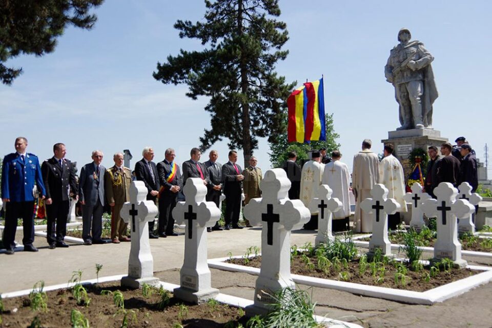 Ceremonial militar și religios organizat la Suceava de Ziua Eroilor