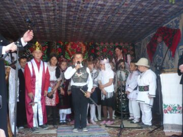 Cântece patriotice și recital de poezii la Sălăgeni, de Ziua Eroilor
