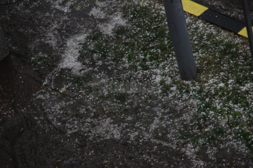 Grindină căzută marți