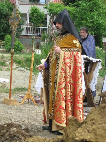 Osemintele dezgropate în cimitirul armenesc Sf. Simion au fost reînhumate