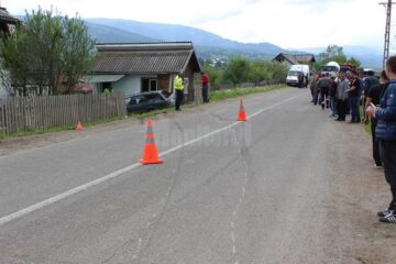 Cele două victime nu au avut nici o șansă de supraviețuire, fiind scoase decedate dintre fiarele contorsionate ale autoturismului