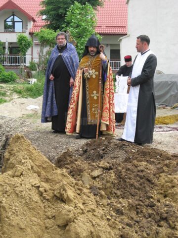 Osemintele dezgropate în cimitirul armenesc Sf. Simion au fost reînhumate
