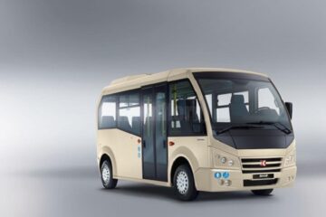 Parcul auto al TPL Suceava se înnoiește cu cinci microbuze Karsan Jest