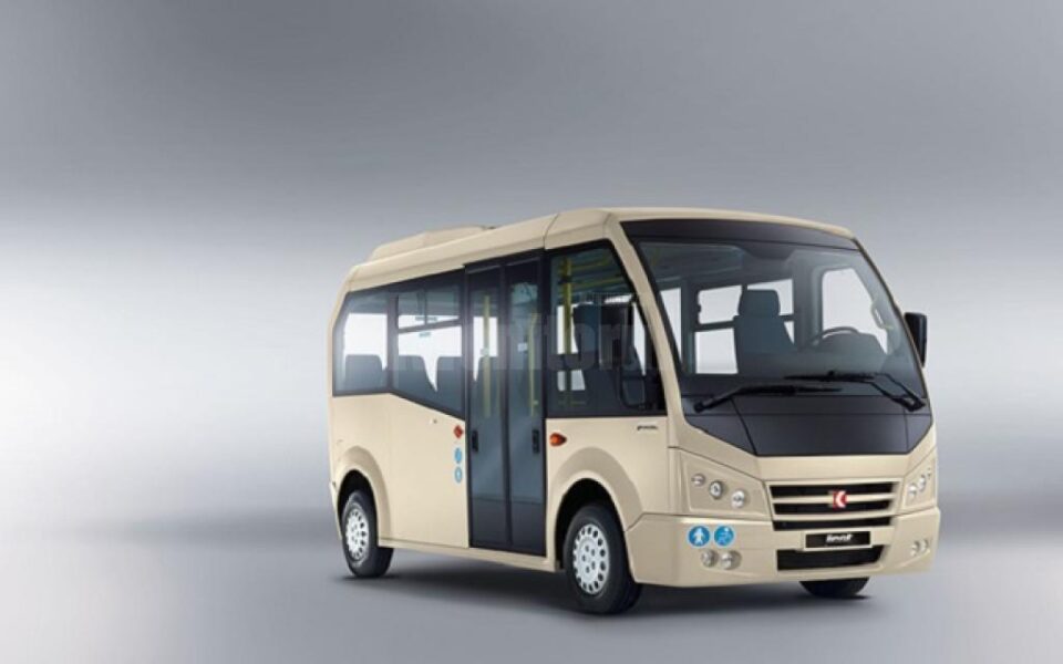 Parcul auto al TPL Suceava se înnoiește cu cinci microbuze Karsan Jest