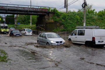 Drum inundat la Șcheia