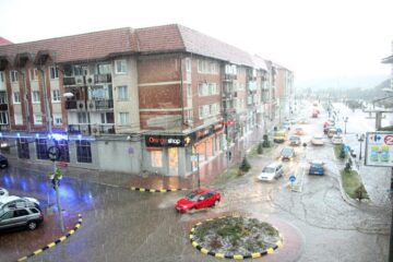 Centrul Sucevei a fost inundat și de această dată