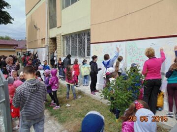 La Centrul Școlar de Educație Incluzivă Suceava s-a inaugurat un spațiu de joacă