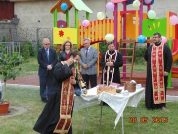 La Centrul Școlar de Educație Incluzivă Suceava s-a inaugurat un spațiu de joacă