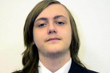 Bogdan Seniuc, elev în clasa a XI-a la Colegiul Național „Eudoxiu Hurmuzachi” Rădăuți, a câștigat premiul I la Olimpiada Națională de Tehnologie a Informației, secțiunea TIC