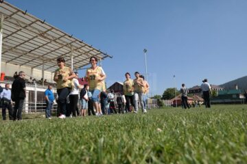 Marșul factorilor poștali s-a desfășurat sâmbătă, pe stadionul din Gura Humorului
