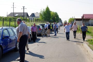 Drumul care trebuia reparat a fost blocat cu mașini mai bine de o oră