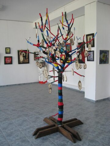 Expoziția de artă plastică „Tărâmul dintre valuri”