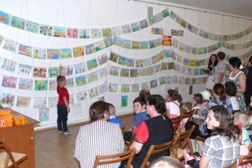 Peste 180 de lucrări cadrul Concursului național de artă plastică a preșcolarilor „Penelul Fermecat”, ediția a X-a