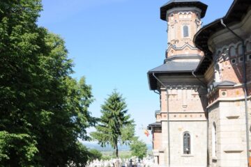 Resfințirea Bisericii „Sf. Treime” din comuna Fântâna Mare