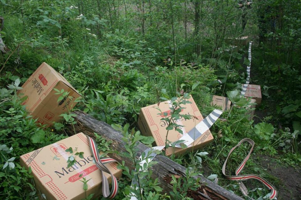 Țigări ucrainene de peste 40.000 de euro și un autoturism de teren, abandonate de contrabandiști la Ghicea