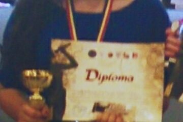 Trofeul „Vocea Bucovinei” a fost obținut de eleva Diana Al Ahmad de la Școala Gimnazială „Miron Costin” Suceava