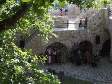 „Chemarea străbunilor”, în Cetatea de Scaun a Sucevei