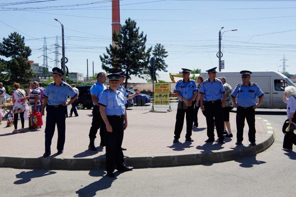 Jandarmi și polițiști au fost mobilizați de urgență duminica trecută la Bazar