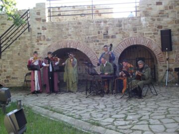 „Chemarea străbunilor”, în Cetatea de Scaun a Sucevei