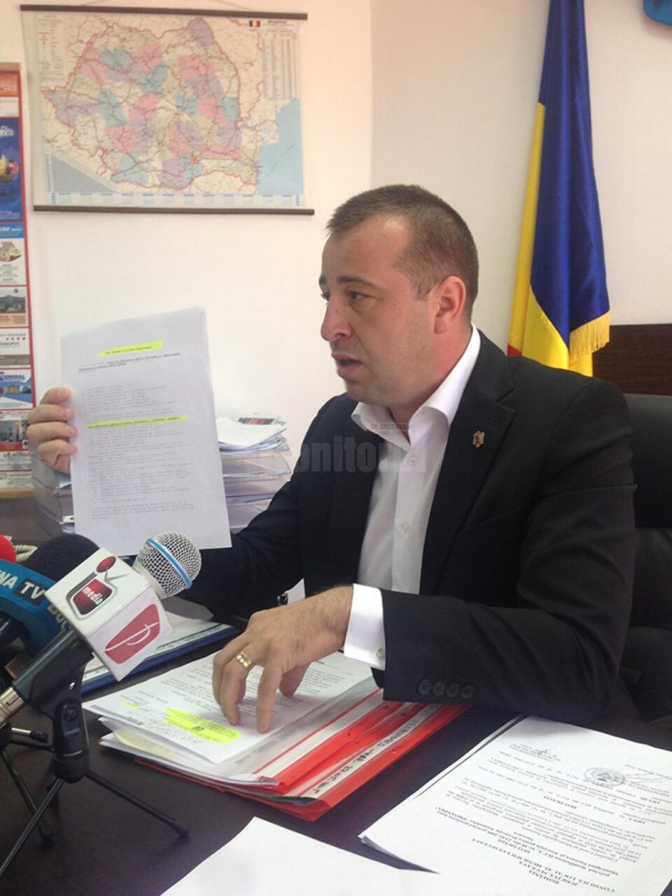 Lucian Harșovschi: „Respectăm dorința populației, care în proporție de 80% a spus că nu vrea câini pe străzi” Lucian Harșovschi: „Respectăm dorința populației, care în proporție de 80% a spus că nu vrea câini pe străzi”