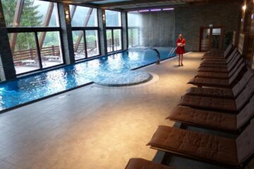 Piscina din noul centru SPA și de agrement de la Pensiunea Popasul Domnesc