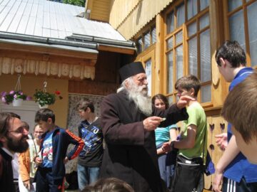 Excursie gratuită pentru copiii care participă la cateheză, la Biserica „Sf. Dumitru” din Suceava