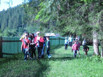 Excursie gratuită pentru copiii care participă la cateheză, la Biserica „Sf. Dumitru” din Suceava