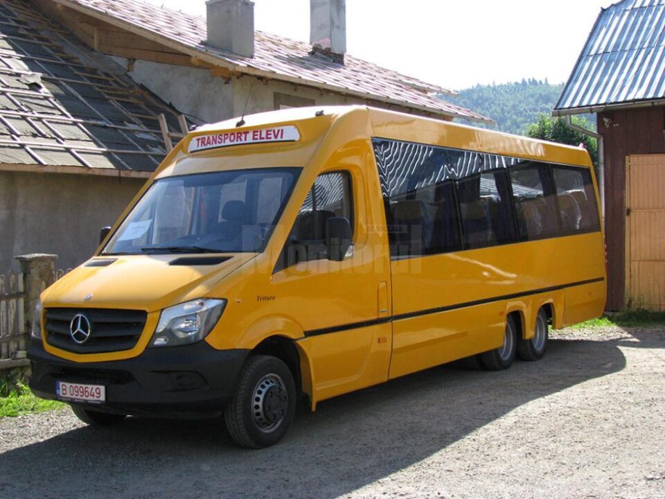 Primăria Vama a reușit să obțină de la Gurvern un nou mijloc de transport pentru elevi Primăria Vama a reușit să obțină de la Gurvern un nou mijloc de transport pentru elevi
