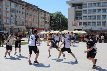 “Castorii” au adus baschetul în centrul Sucevei, în primul turneu oficial de streetball