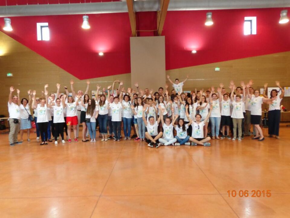 Elevi și profesori de la Colegiul Tehnic de Industrie Alimentară, în Franța, la o reuniune transnațională Elevi și profesori de la Colegiul Tehnic de Industrie Alimentară, în Franța, la o reuniune transnațională