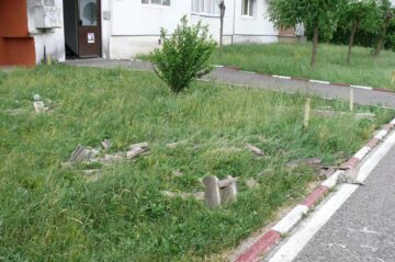 Haos creat de vânt la Fălticeni