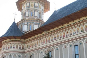 Chiar și după cădere, omul tinde firesc spre sfințenie