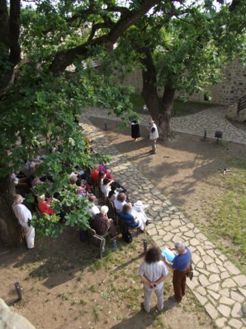 Recital de poezie în Cetatea de Scaun a Sucevei
