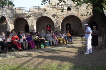 Recital de poezie în Cetatea de Scaun a Sucevei