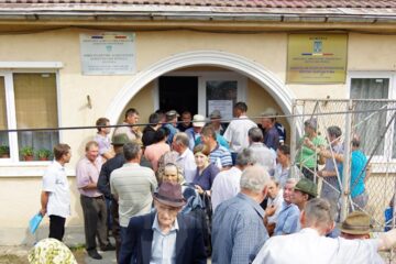 În jur de 8.000 de cereri pentru subvenții erau depuse până ieri numai la centrul local Suceava al APIA