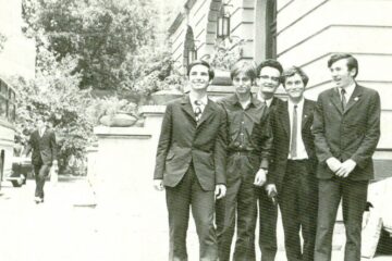 Lotul României la Olimpiada Internațională de Fizică din 1972 avea în componență doi suceveni