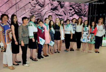 Elevi ai Școlii „Miron Costin”, premiați în Milano, Italia, în cadrul unui concurs internațional de poezie