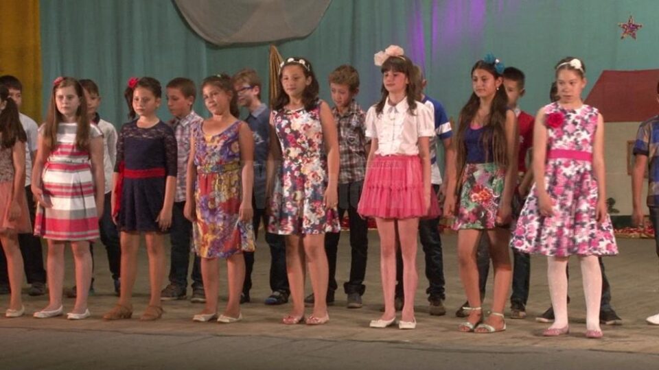„Anotimpul copilăriei”, pe scena Casei de Cultură Suceava